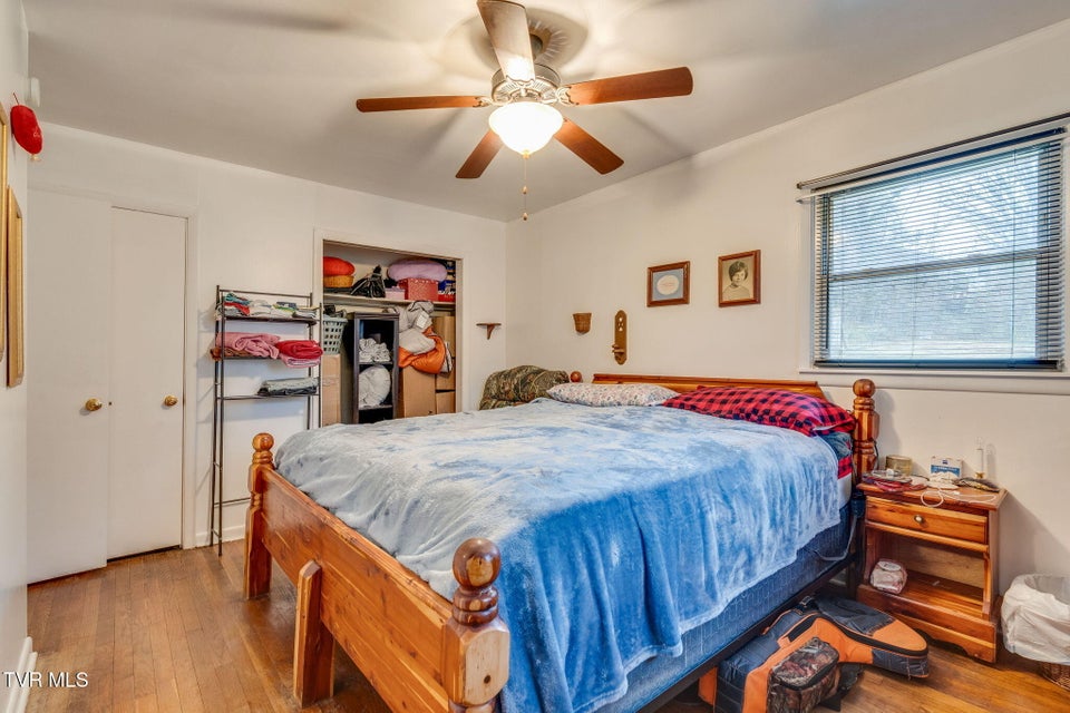 Photo #20: 104 3rd Avenue