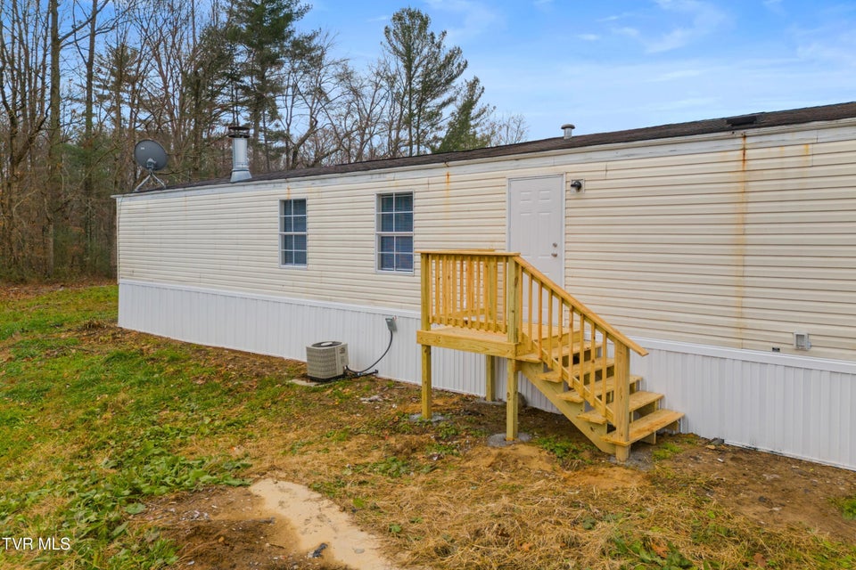 Photo #19: 118 Delia Young Lane