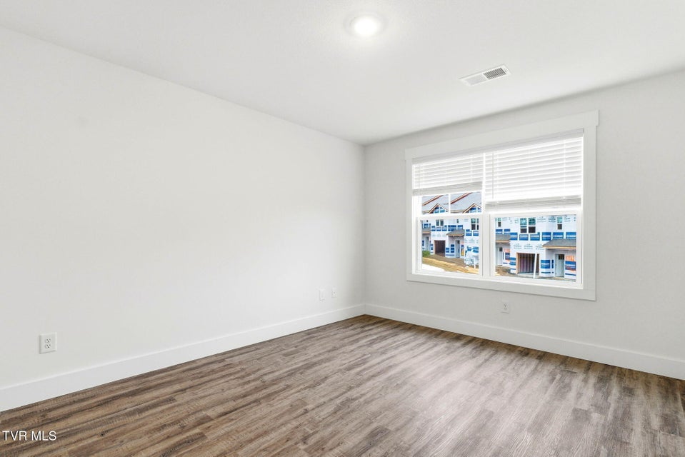 Photo #10: 1129 Wenna Way 