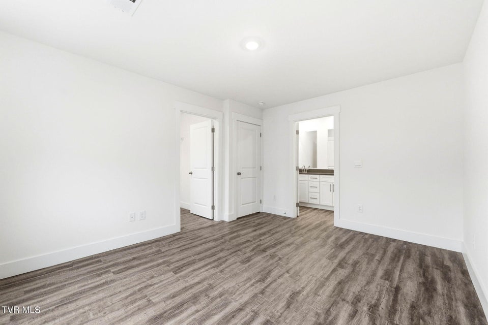 Photo #11: 1129 Wenna Way 