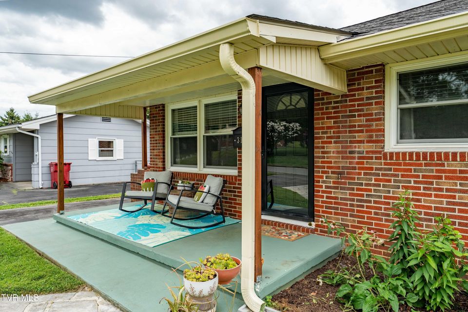 Photo #6: 311 Greenway Drive