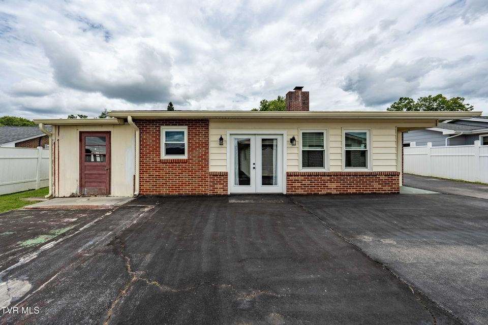 Photo #19: 311 Greenway Drive