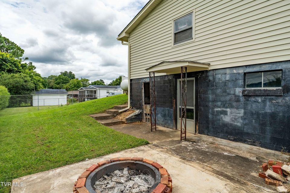 Photo #23: 311 Greenway Drive