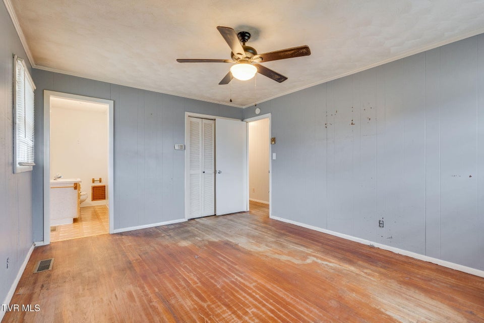 Photo #15: 102 Treadway Lane