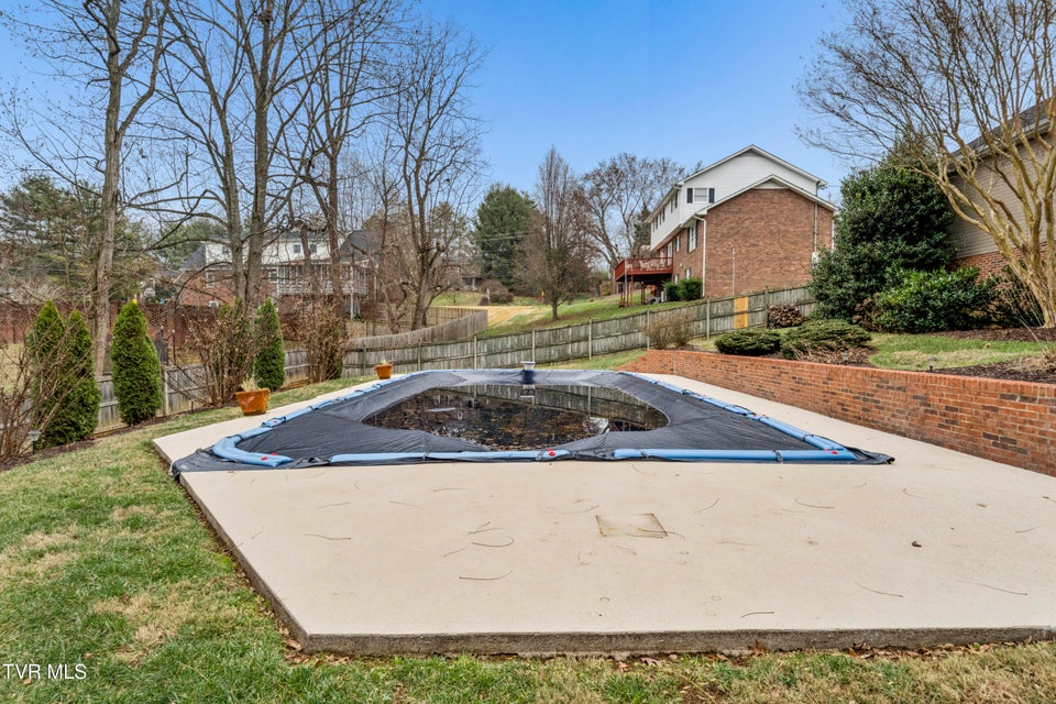 Photo #9: 2902 Greenline Road