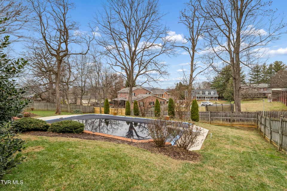 Photo #15: 2902 Greenline Road