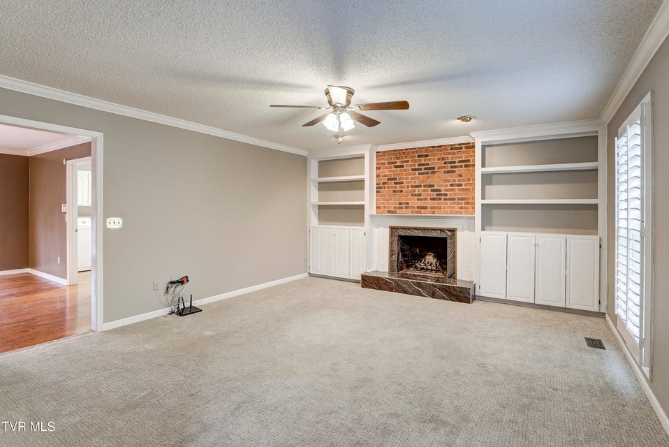 Photo #24: 2902 Greenline Road