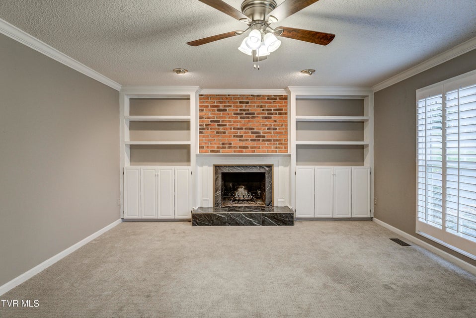 Photo #25: 2902 Greenline Road