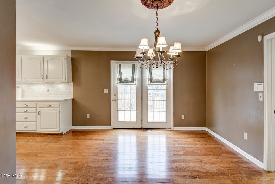 Photo #28: 2902 Greenline Road