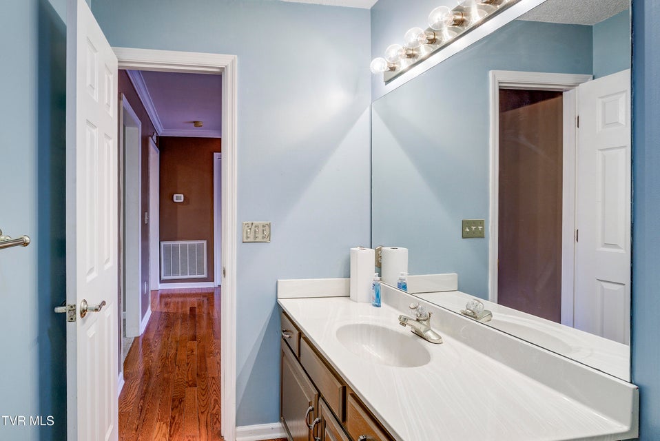 Photo #45: 2902 Greenline Road