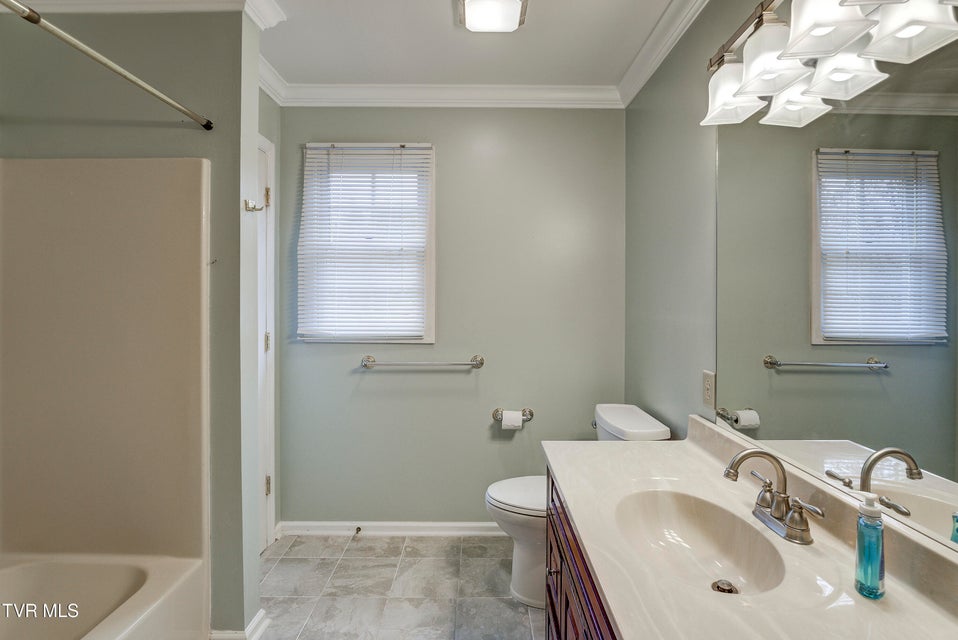 Photo #52: 2902 Greenline Road