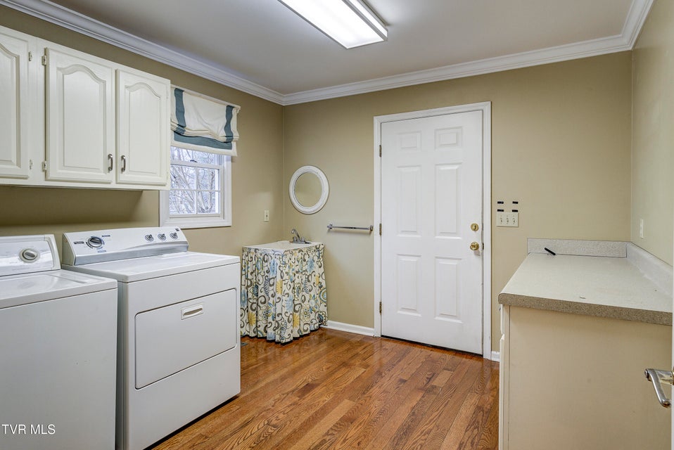 Photo #36: 2902 Greenline Road