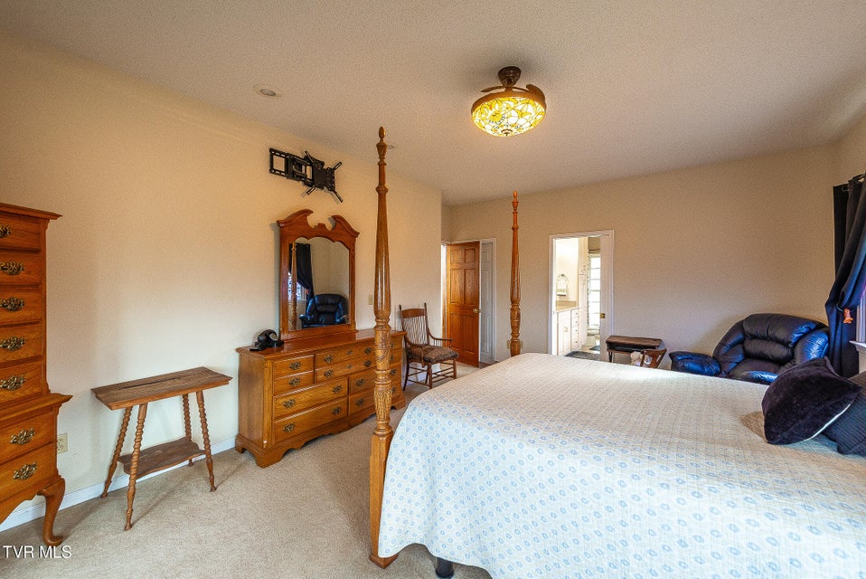 Photo #42: 512 Wood View Court