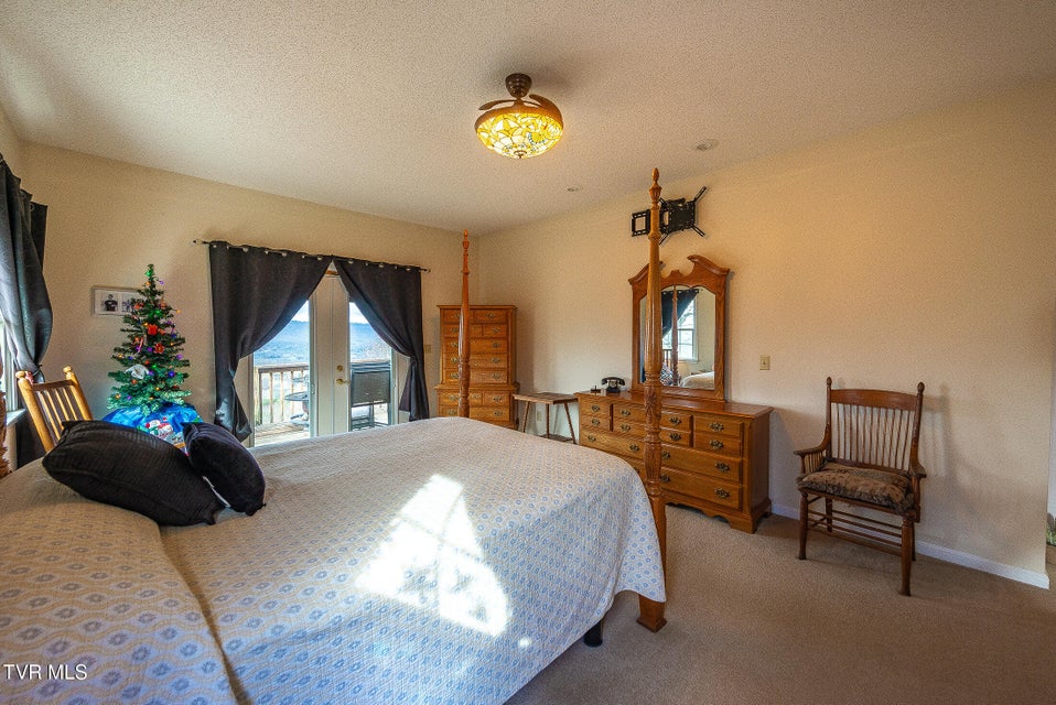 Photo #43: 512 Wood View Court