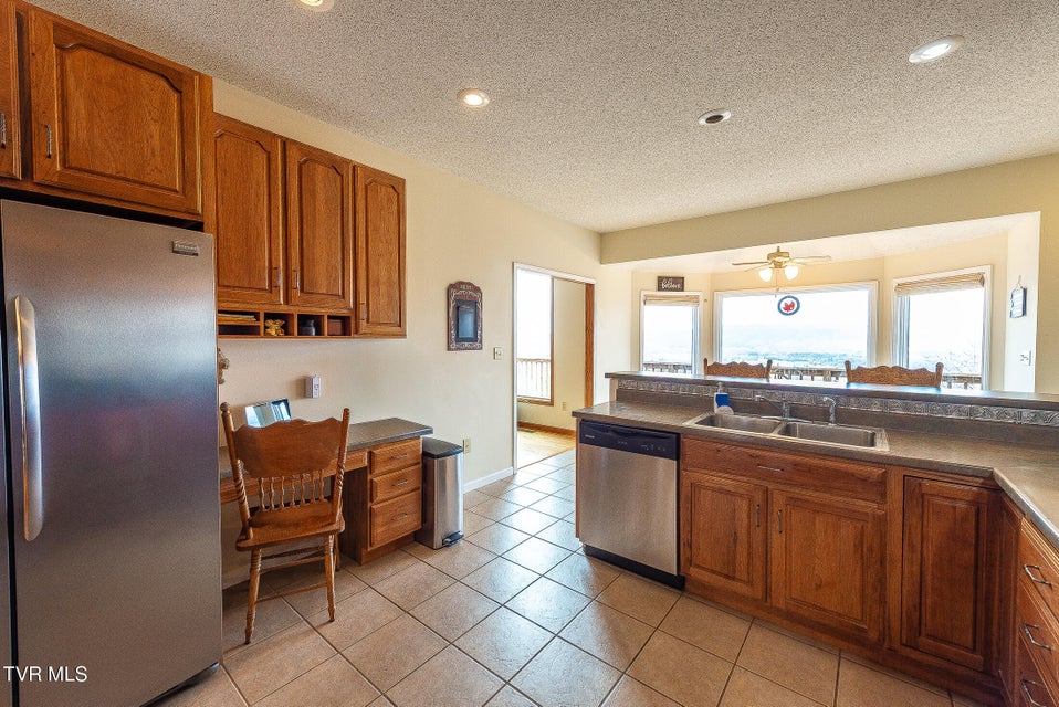 Photo #34: 512 Wood View Court