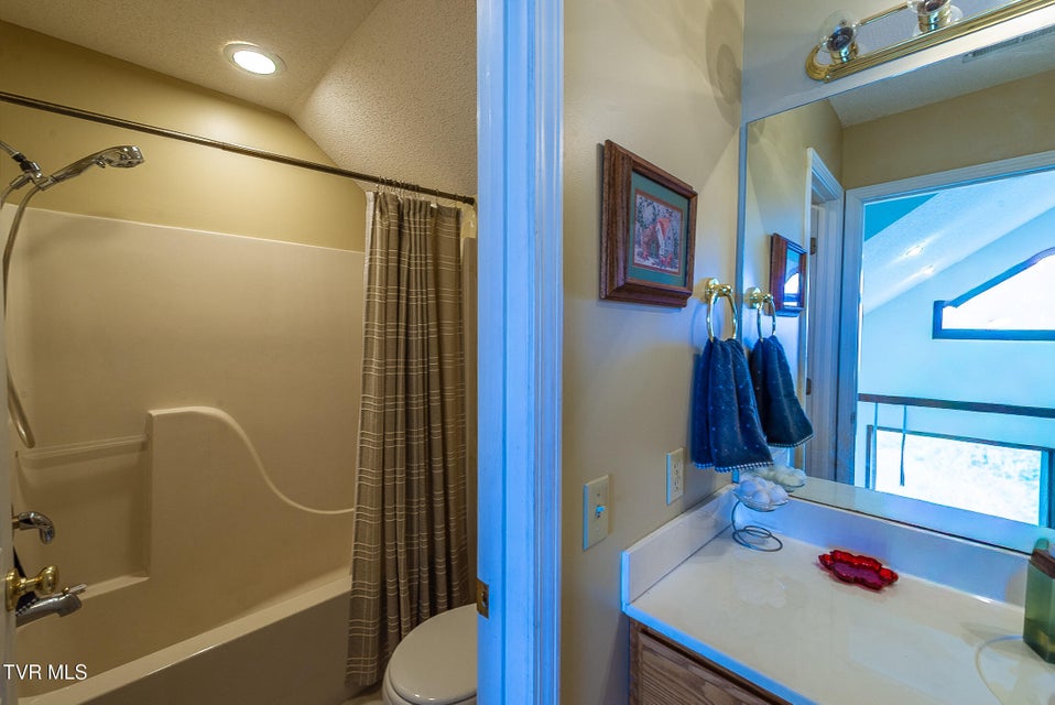 Photo #57: 512 Wood View Court