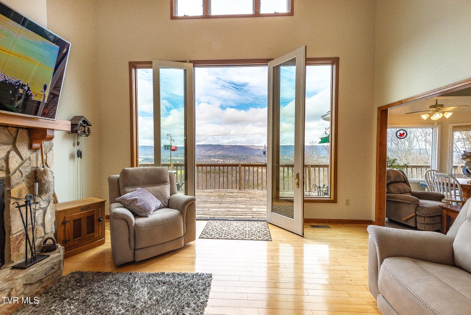 Photo #20: 512 Wood View Court