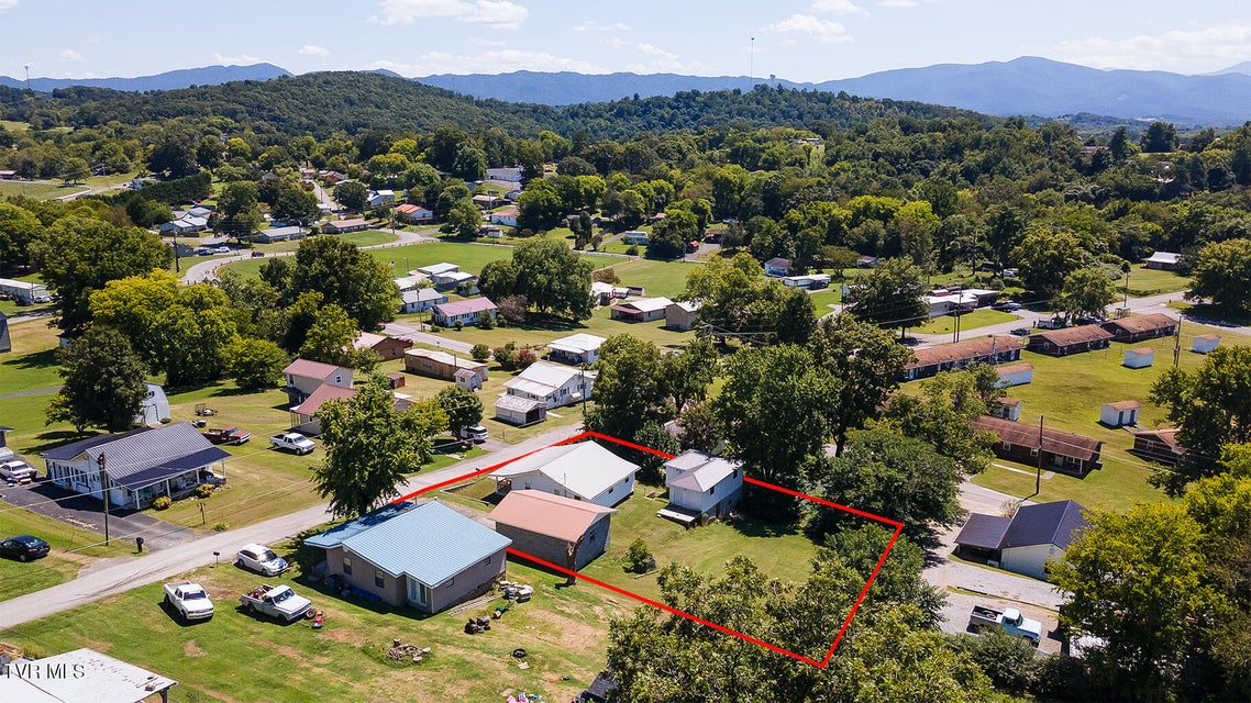 Photo #32: 213 Front Street