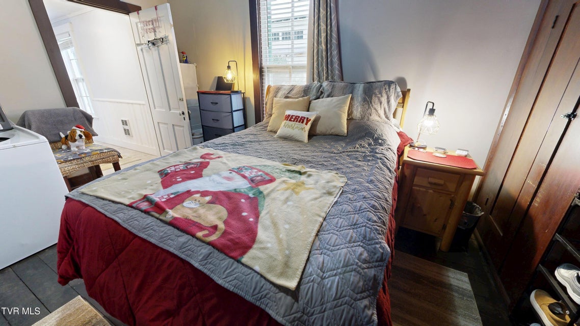 Photo #12: 212 Main Street