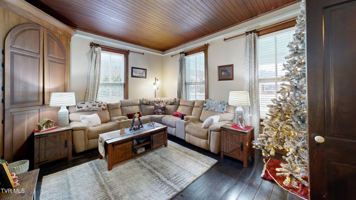 Photo #11: 212 Main Street