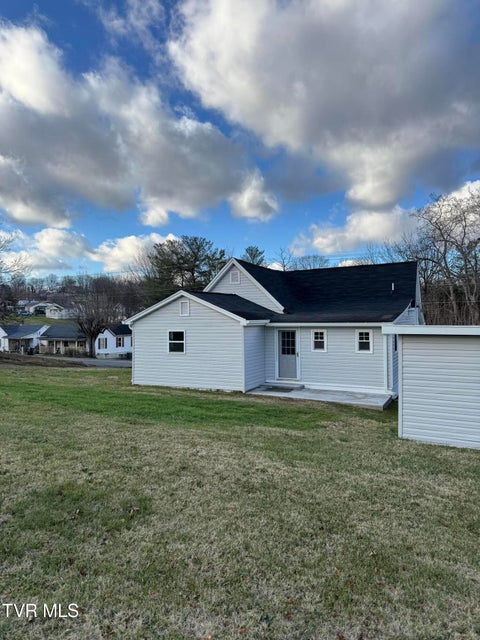 Photo #18: 2140 Randolph Street