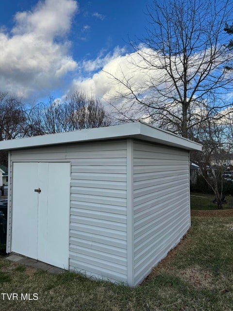 Photo #21: 2140 Randolph Street