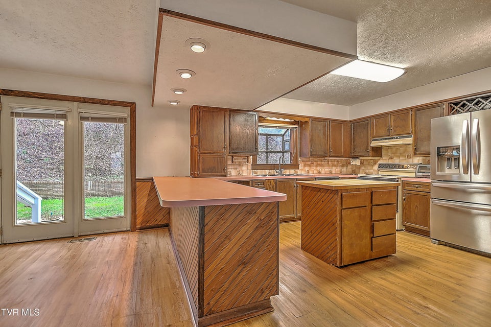 Photo #21: 1237 Radcliffe Avenue