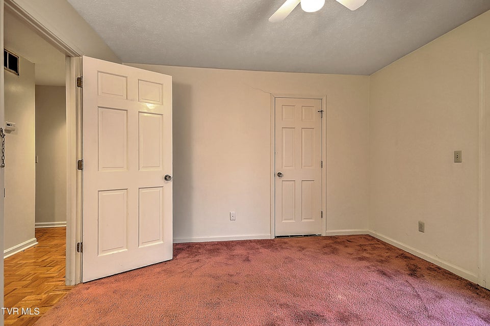 Photo #29: 1237 Radcliffe Avenue