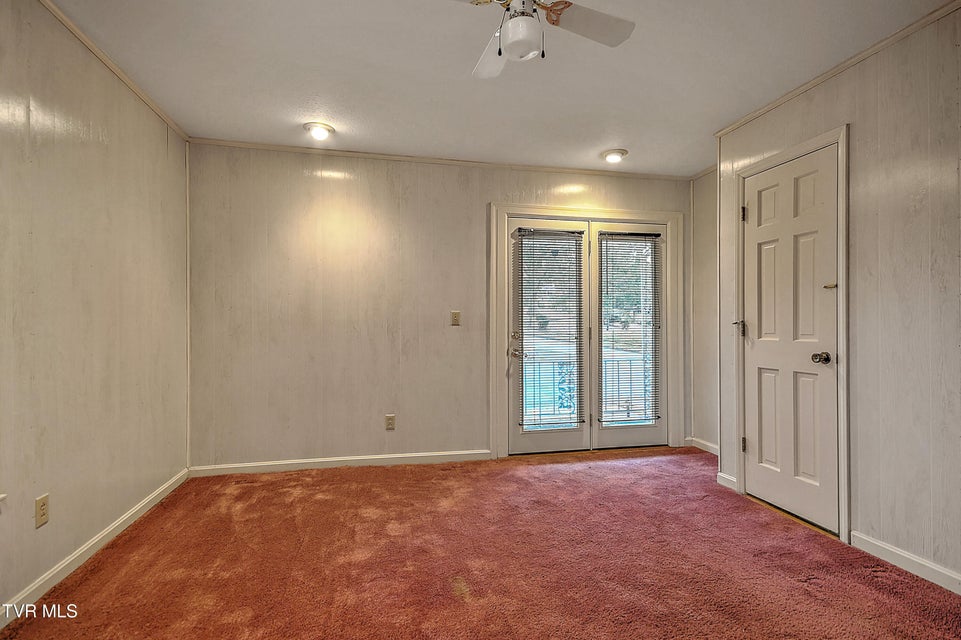 Photo #32: 1237 Radcliffe Avenue