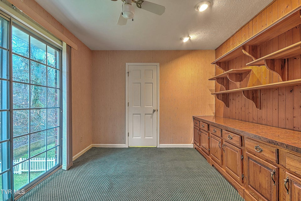 Photo #41: 1237 Radcliffe Avenue