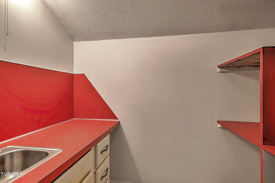 Photo #52: 1237 Radcliffe Avenue