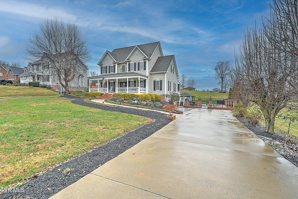 Photo #5: 121 Barefoot Landing Drive