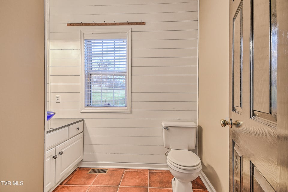 Photo #17: 121 Barefoot Landing Drive