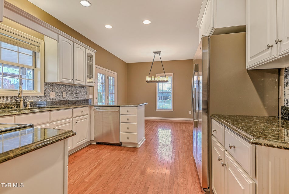 Photo #18: 121 Barefoot Landing Drive