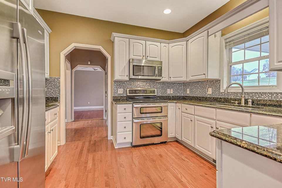 Photo #20: 121 Barefoot Landing Drive