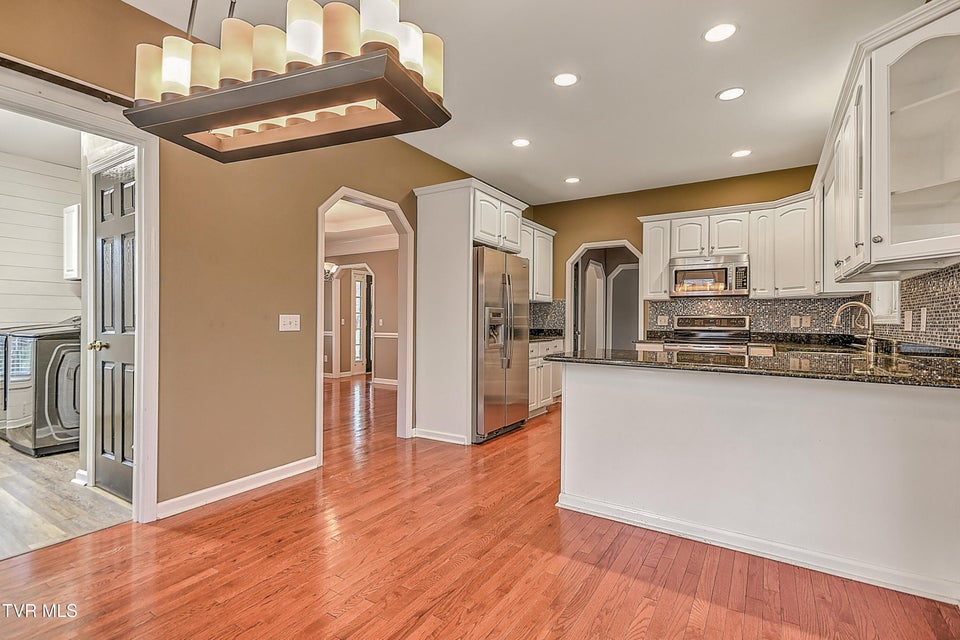 Photo #25: 121 Barefoot Landing Drive