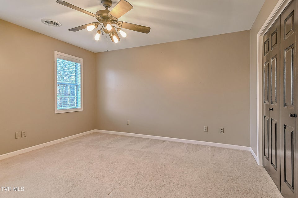 Photo #32: 121 Barefoot Landing Drive