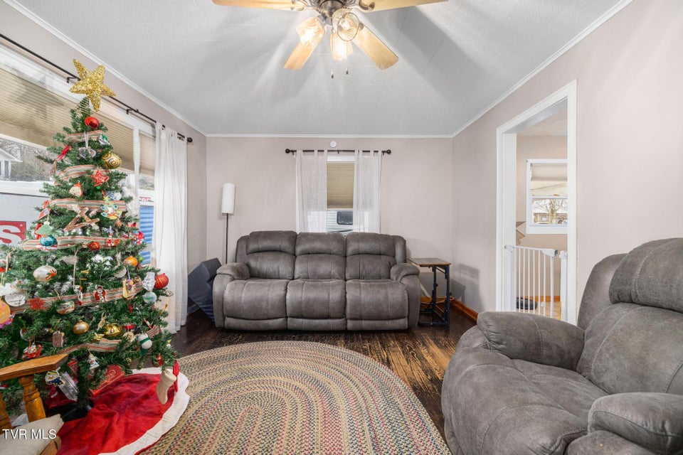 Photo #5: 1025 Dejarnette Street