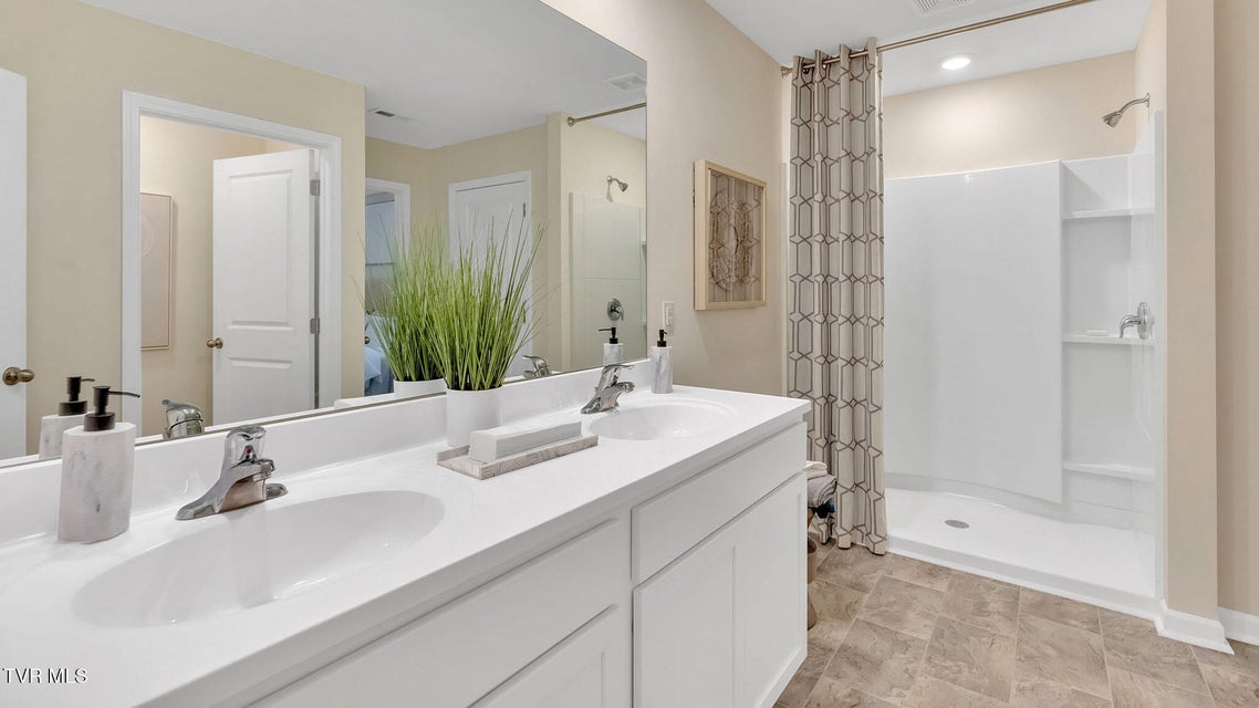 Photo #14: 349 Alta Tree Blvd 