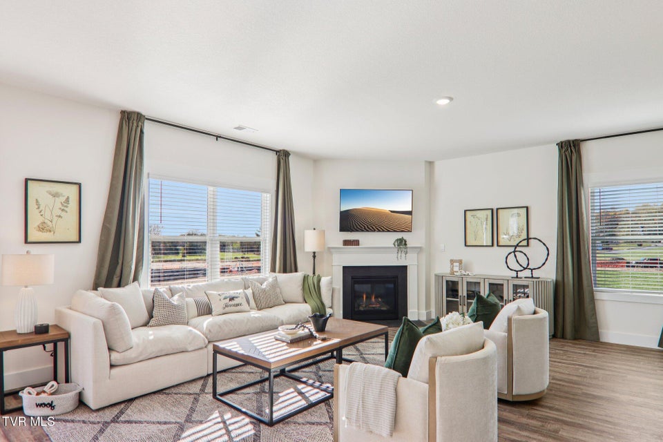 Photo #7: 345 Alta Tree Blvd 