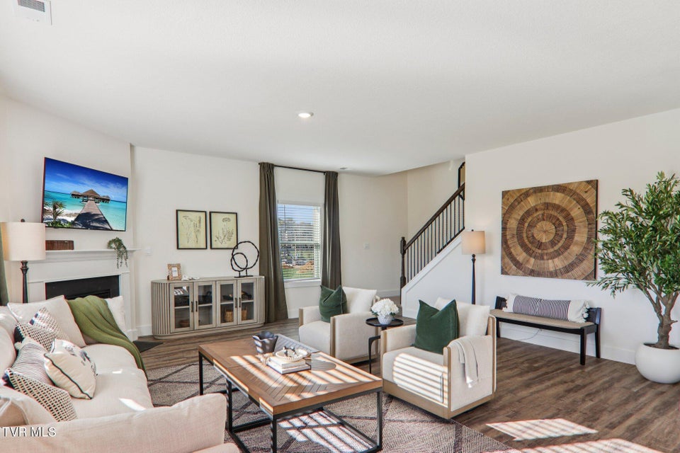 Photo #10: 345 Alta Tree Blvd 