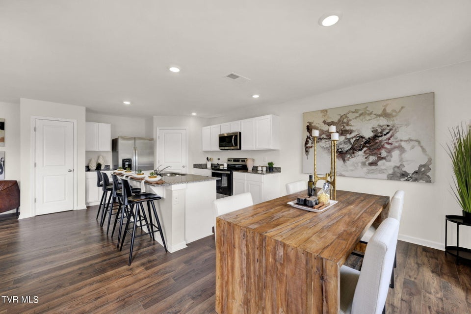 Photo #8: 1168 Aspen Terrace 