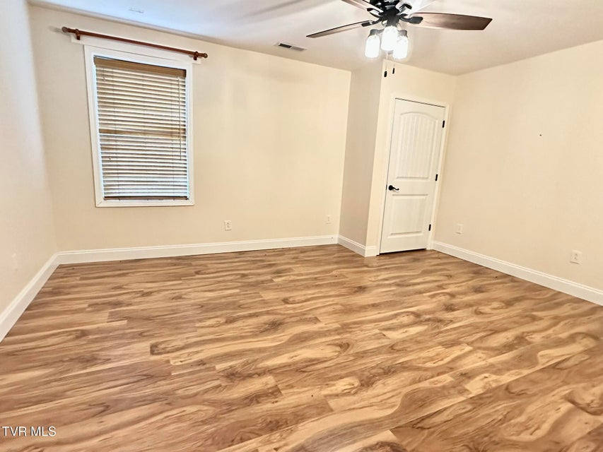 Photo #28: 2562 Liberty Road