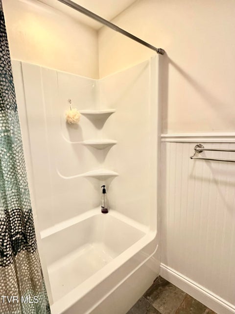 Photo #32: 2562 Liberty Road