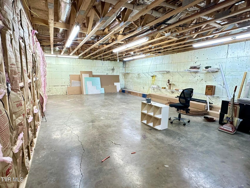 Photo #37: 2562 Liberty Road