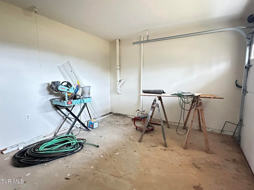 Photo #39: 2562 Liberty Road