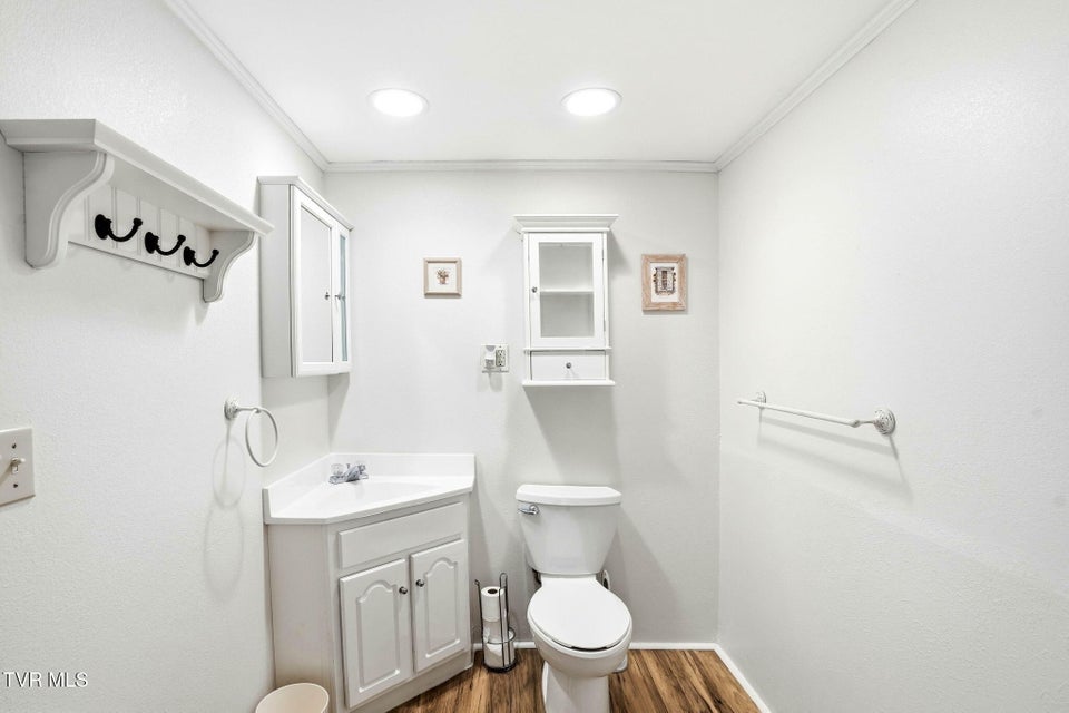 Photo #29: 5420 Whitehouse Road