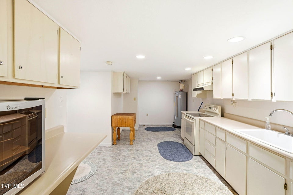 Photo #25: 5420 Whitehouse Road