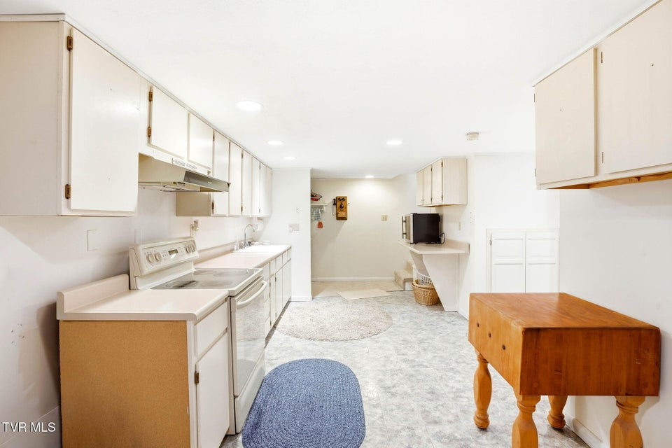 Photo #27: 5420 Whitehouse Road