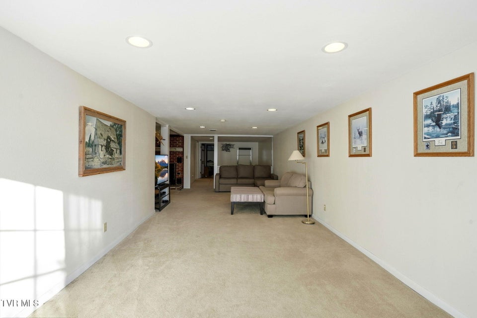 Photo #37: 5420 Whitehouse Road